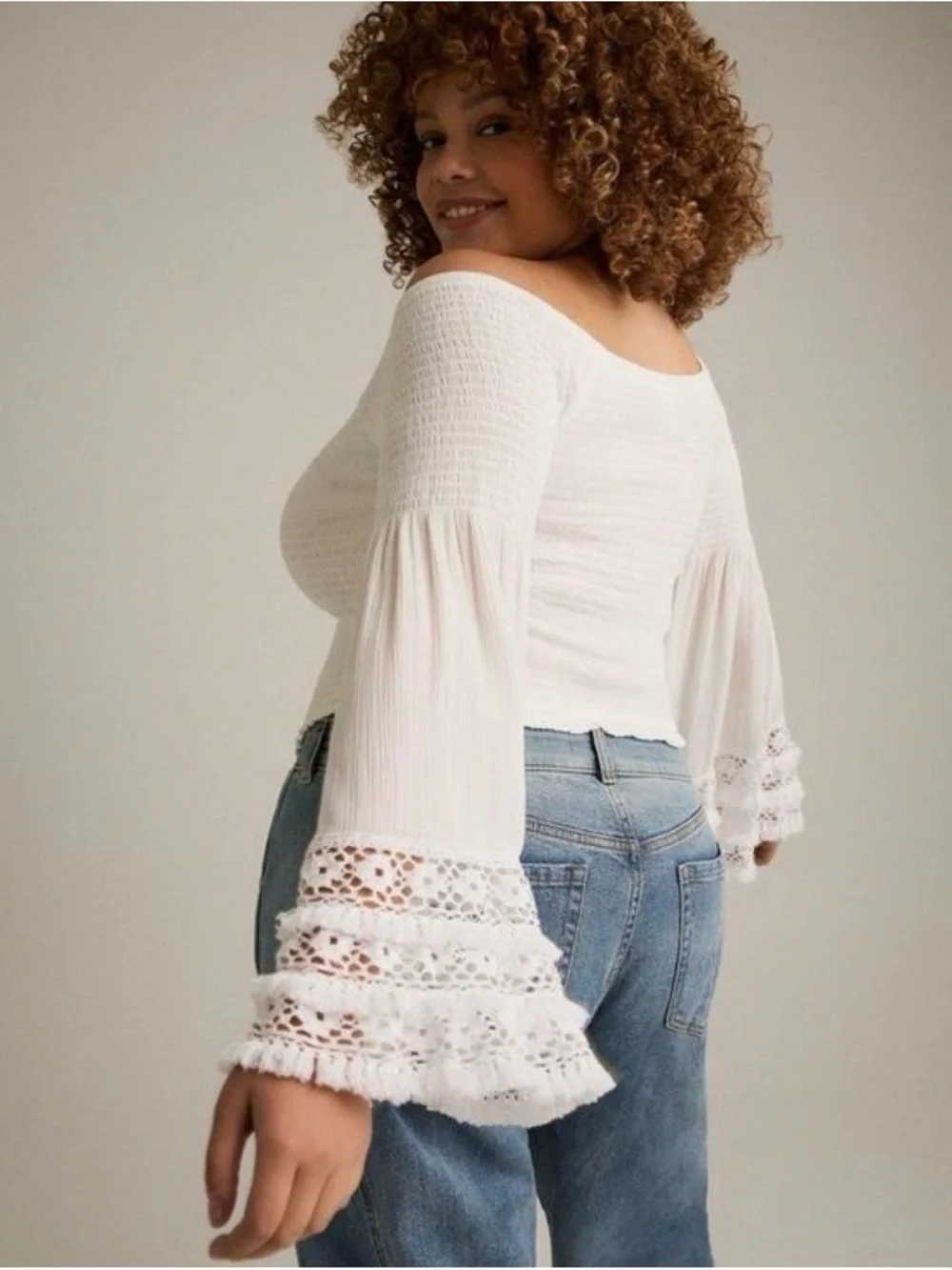 Torrid Festi White Off Shoulder Crop Top - Size 1X - NWT!